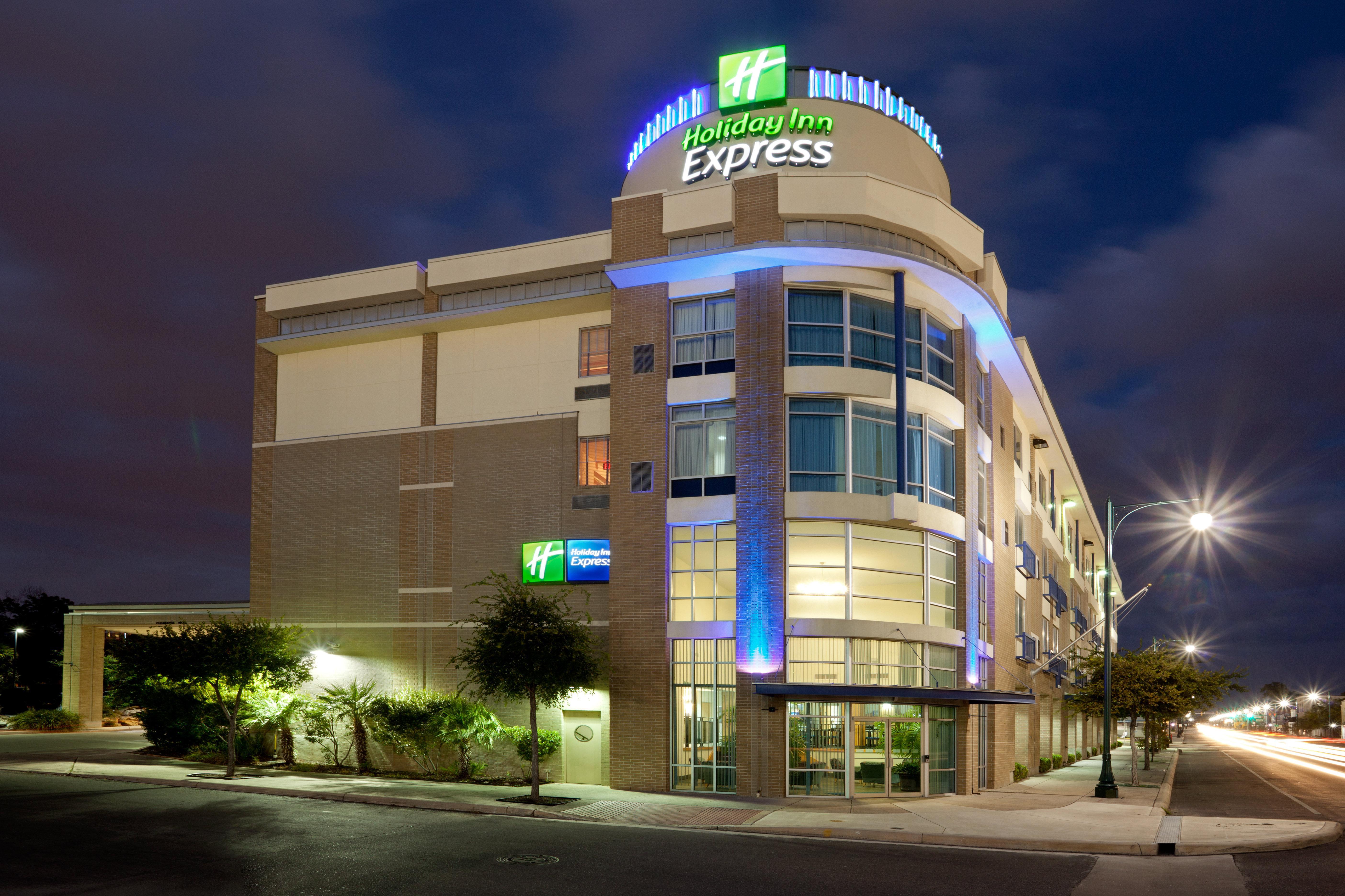 Holiday Inn Express Hotel & Suites San Antonio - Rivercenter Area, An Ihg Hotel Zewnętrze zdjęcie