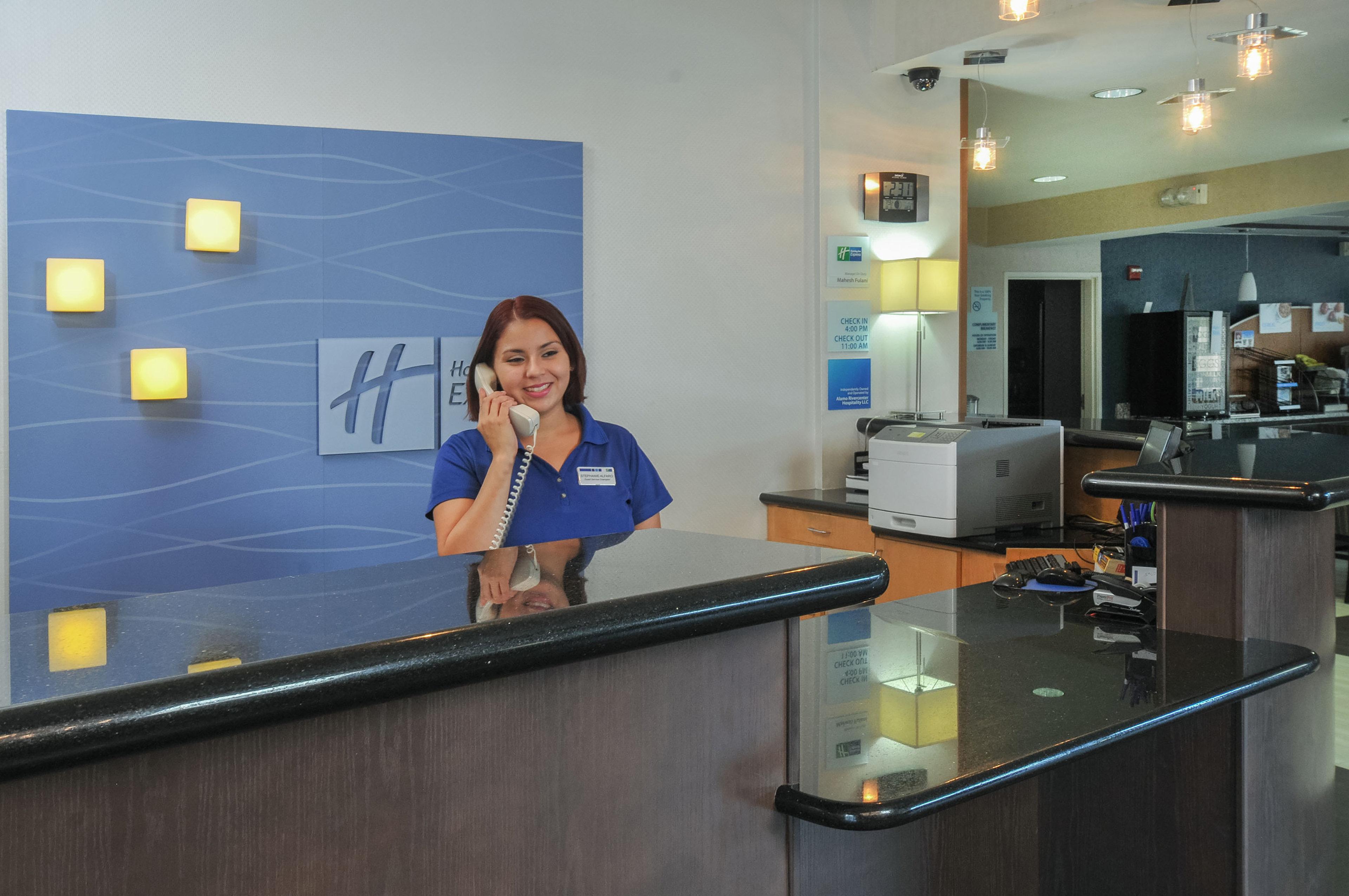 Holiday Inn Express Hotel & Suites San Antonio - Rivercenter Area, An Ihg Hotel Zewnętrze zdjęcie